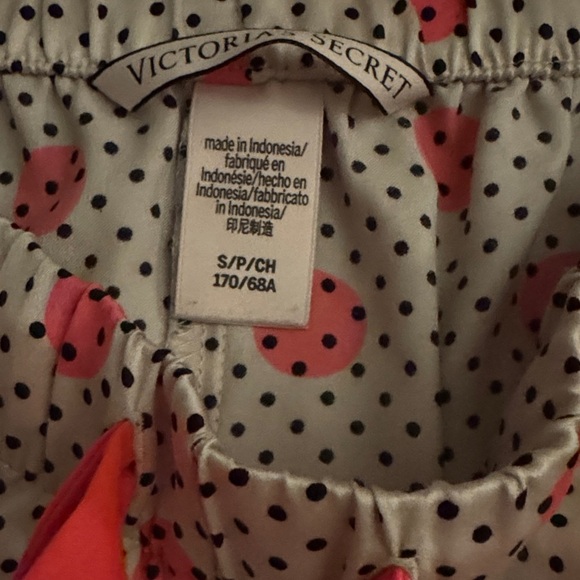 Victoria's Secret| Satin Shorts with Pink Polka Dot Print - Picture 4 of 4